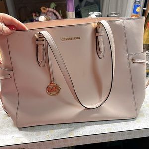 Michael Kors tote